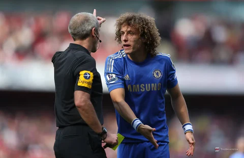 1. Chelsea Home Kit 2012/13