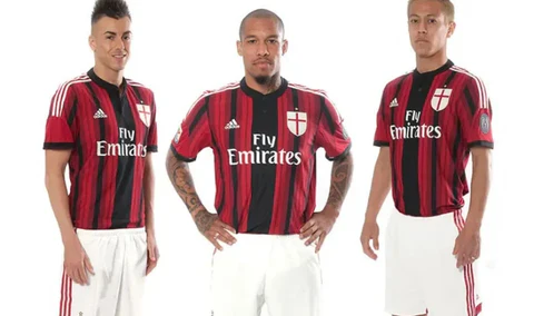 8. Flag of Milan Kit (2014/15)