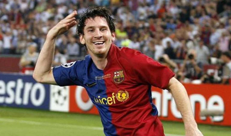 1. Barcelona 2008-09 Home Jersey
