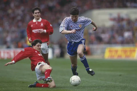 10. Manchester United 1991/92 Away Kit – A Retro Favorite