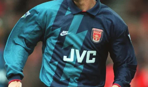 10. Arsenal Away Kit – 1995-96