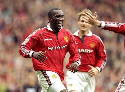 2. Manchester United 1999/2000 Home Kit – The Treble Triumph Shirt